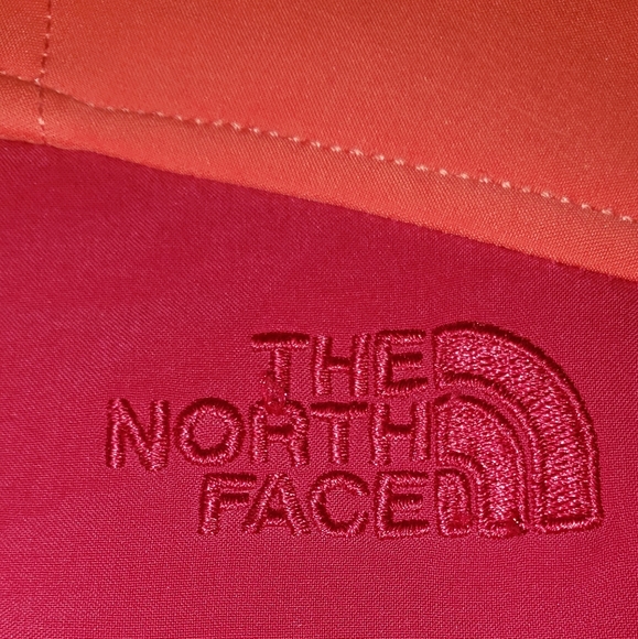 The North Face full zip-up women's jacket - Picture 6 of 8